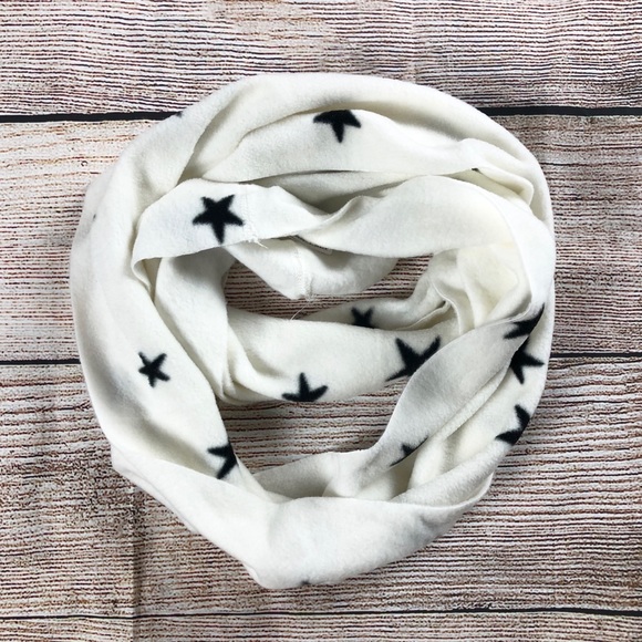 Old Navy Accessories - 2 for $10 DEAL Old Navy | Stars Align Scarf